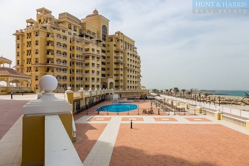 Stunning views of the sea - High Floor - Ready  To Move In