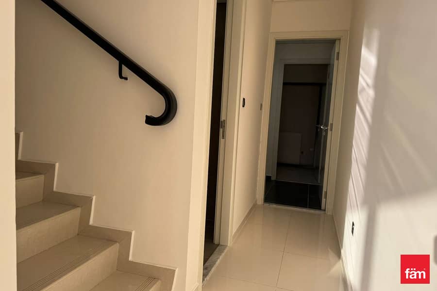 Freehold I Single Row I Corneri 3+Maids I Vastu Freehold I Single Row I Corneri 3+Maids I Vastu