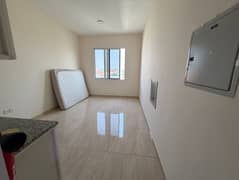 استديو الروضه تاني ساكن في عجمان تسهيلات في الدفعات قريب من جميع الخدمات في قلب عجمان