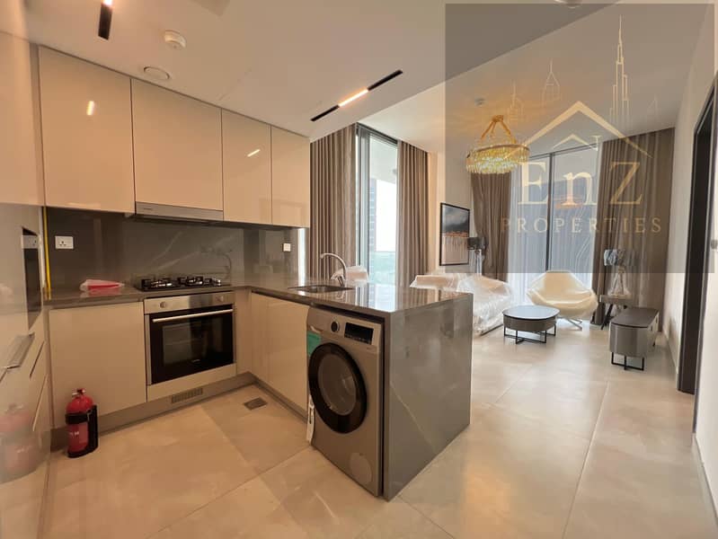 Amazing Pool View Fully Furnished 1 Bedroom 2 Bath | Ready to Move | 3 Cheques - Image 2