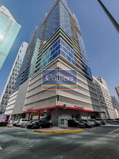 شقة في منطقة الكورنيش 3 غرف 170000 درهم - 14213136