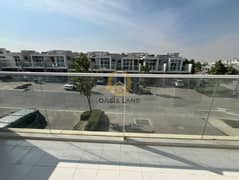 Modern Townhouse, Luxury Villa, Prime Location