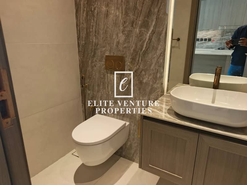 MODERN 1-BHK | PRIME LOCATION | SPACIOUS - Image 6