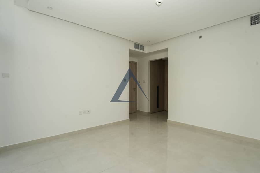 Semi Furnished | Near to Mall | Ready to Move - Image 11