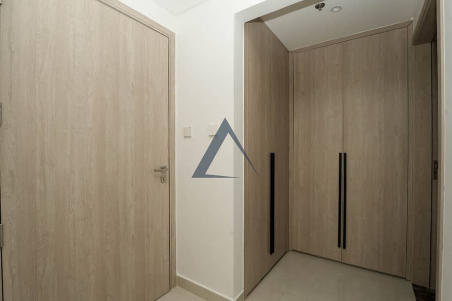 Semi Furnished | Near to Mall | Ready to Move - Image 12