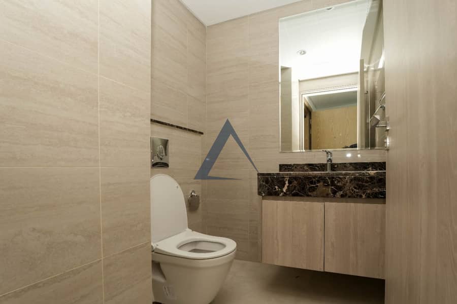 Semi Furnished | Near to Mall | Ready to Move - Image 21