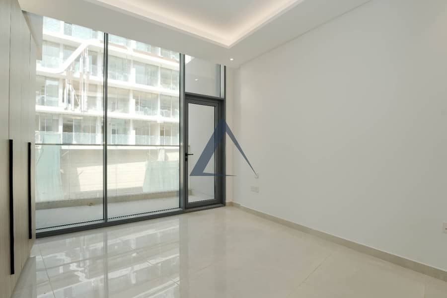 Brand New | Near To Entry and Exit | Ready To Move - Image 2