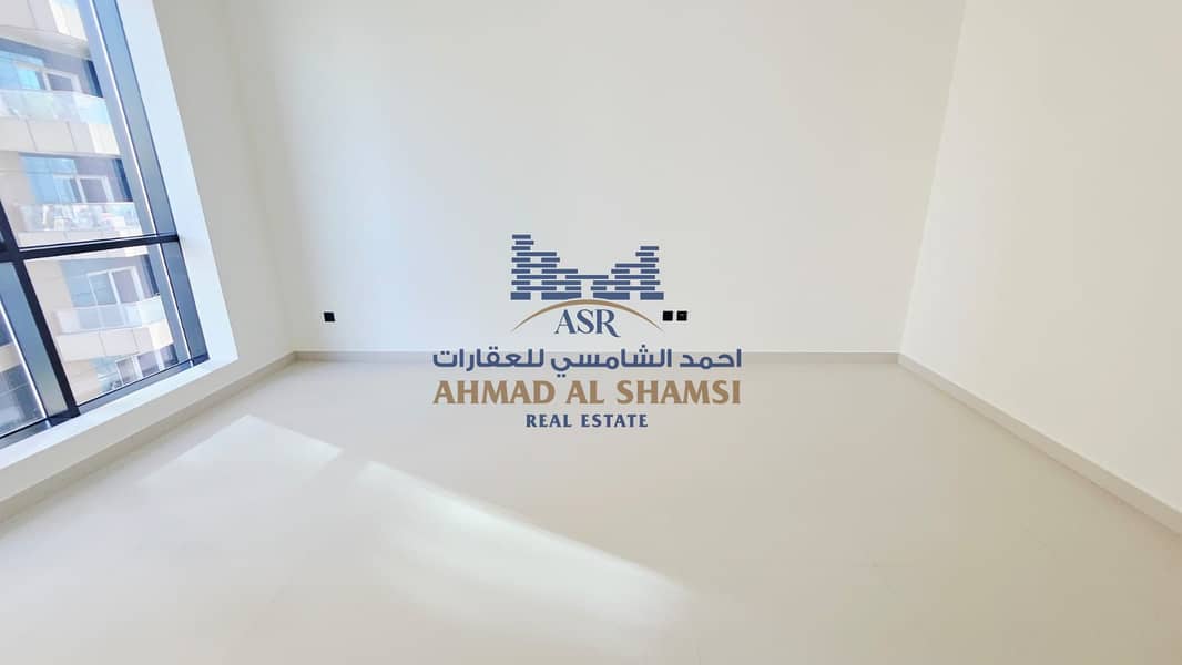 Modern Design || Brand New || 3BHK + Maid || All Master || Fully Sea View || Huge Terrace || Gym, Pool, Play Area || 2 Parking || Available On Very Prime location - Image 27