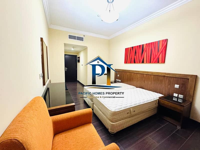 AC FREE \\ HOT OFFER \\02 BEDROOM \\ FRONT OF RTA BUS STOP - Image 10