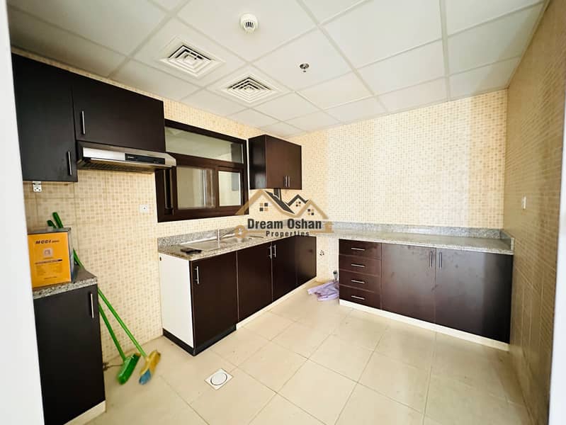 Elegant massive 1BR | Ready To move | Prime Location - Image 10