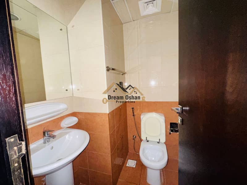 Elegant massive 1BR | Ready To move | Prime Location - Image 11