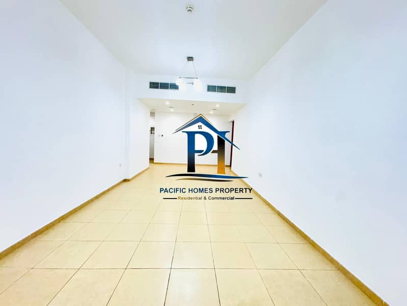 LUXURY 2 BEDROOM LIKE NEW BUILDING WITHGYM POOL AND COVERED PARKING