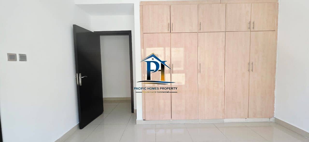 SPACIOUS LUXURY 2 BEDROOM 3 WASHROOM OPPOSITE TO POND PARK WITH GYM POOL PARKING - Image 8