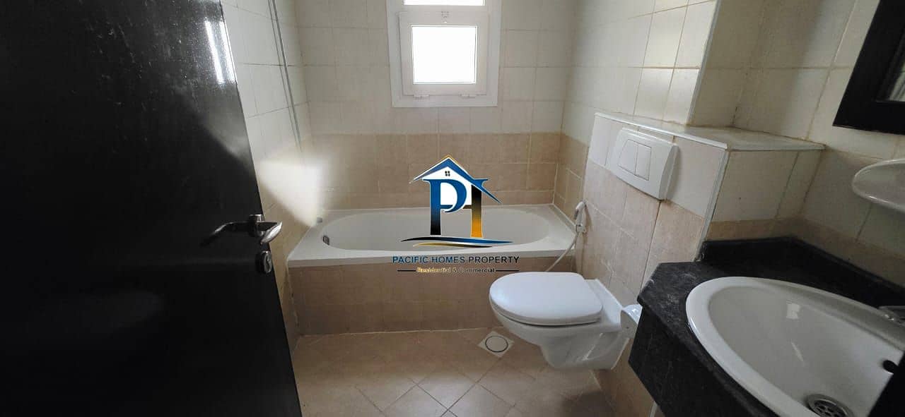 SPACIOUS LUXURY 2 BEDROOM 3 WASHROOM OPPOSITE TO POND PARK WITH GYM POOL PARKING - Image 13