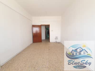 1BHK WITH CLOSE HALL NEAR TO DUBAI BUS STOP KING FAISAL RENT 30K ...