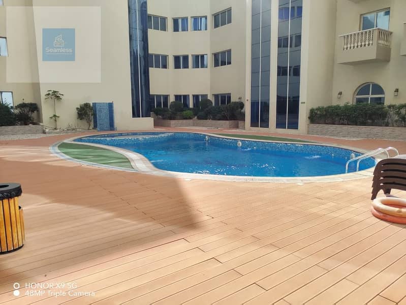 15 Pool 2. jpeg