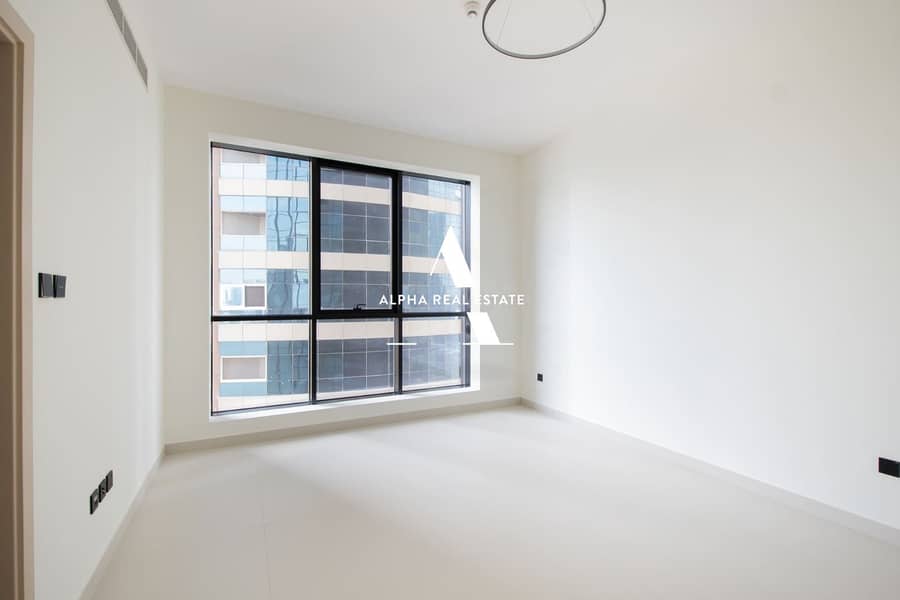 20 842bed08-1864-40e6-bd1e-1cc0edf69062. jpg