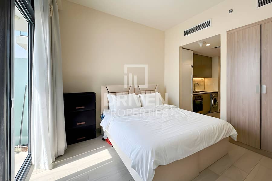 Tenanted | High Floor | Modern and Bright Layout Tenanted | High Floor | Modern and Bright Layout