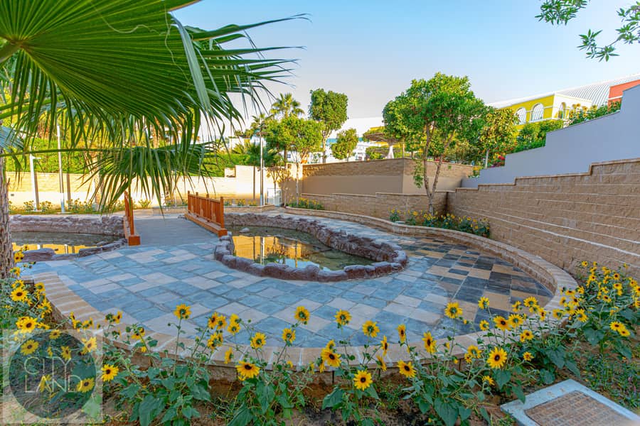 6 Garden-8. jpg