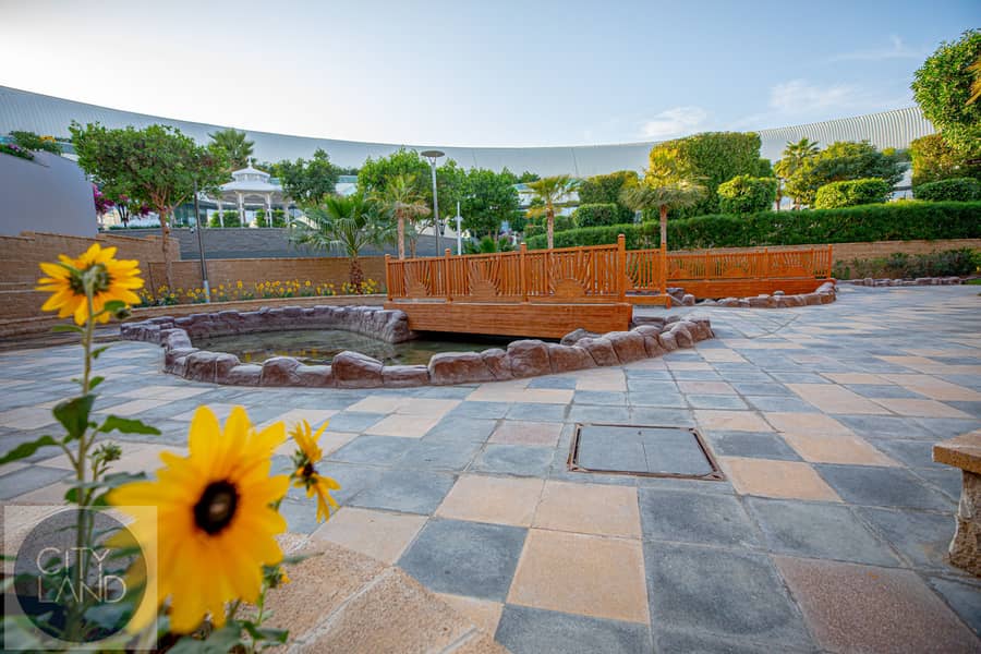 12 Garden-14. jpg