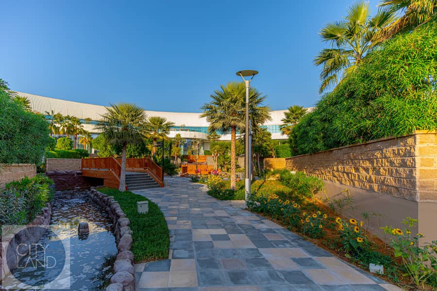 15 Garden-17. jpg