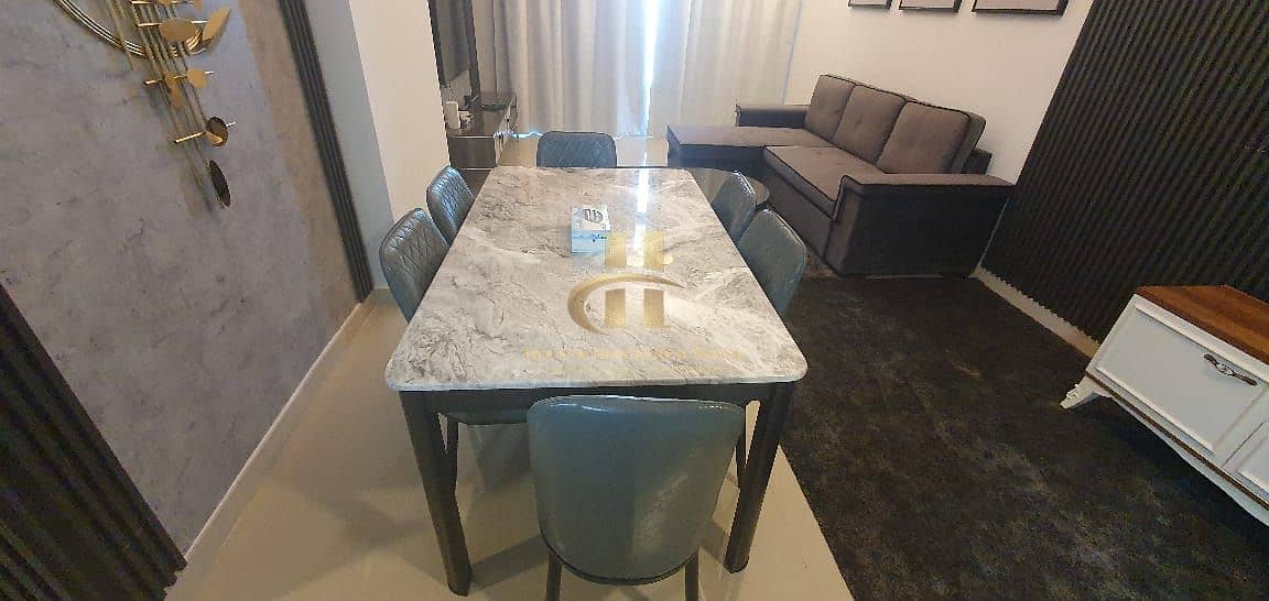 5 TABLE. jpeg
