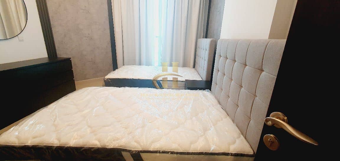 8 BED. jpeg