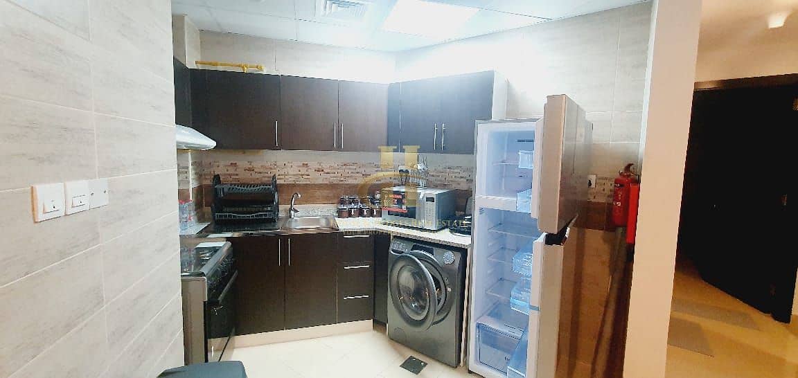 11 FRIDGE. jpeg