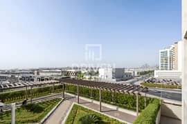 Metro Access | Pool View | Modern Layout