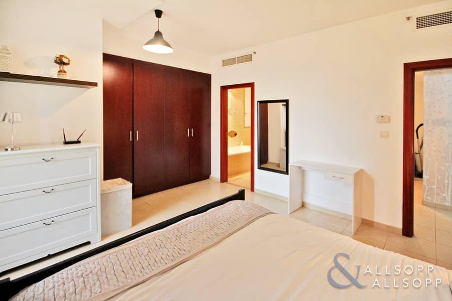 6 Storage Room | 2 En suites | Marina View
