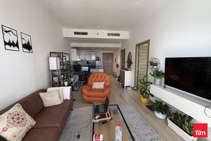 Immediate ROI | High Floor | Rented Immediate ROI | High Floor | Rented