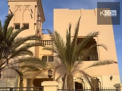 فیلا في قرية الحمراء 5 غرف 250000 درهم - 14223004