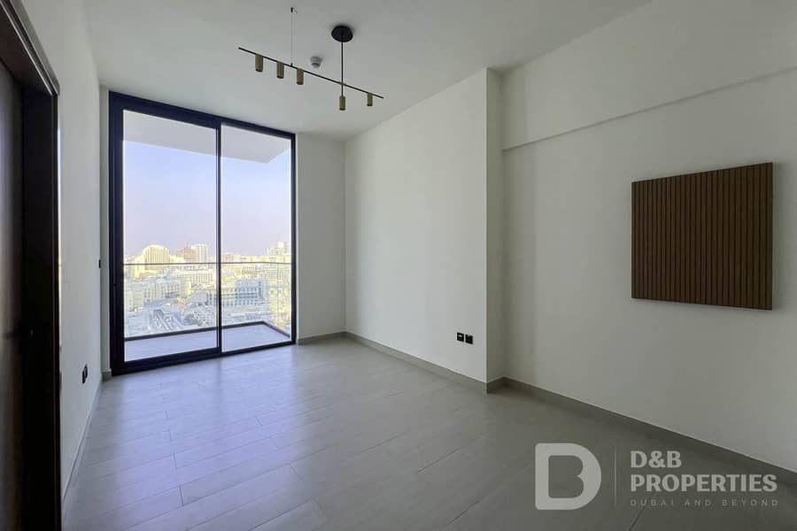 Pool View | Modern Finishes | Rented Pool View | Modern Finishes | Rented
