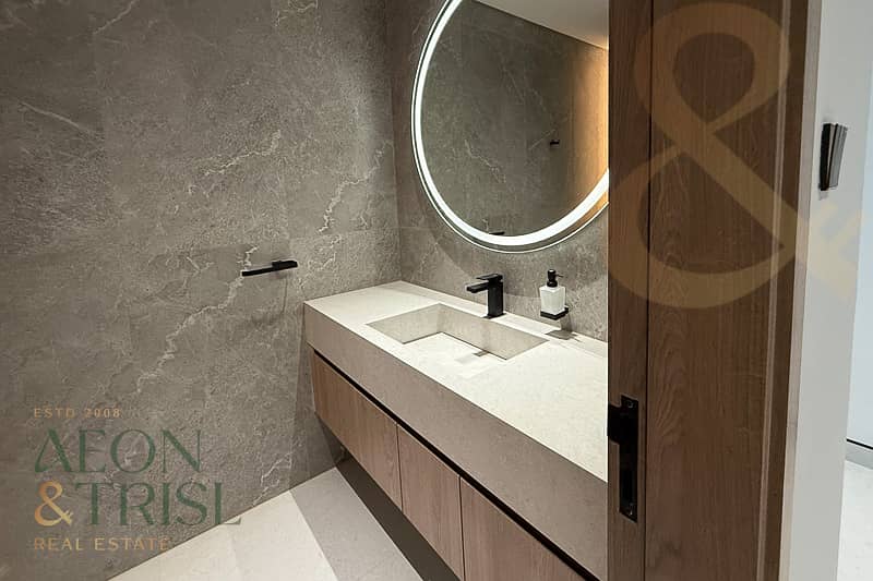 Burj Khalifa View | Branded | Largest Layout - Image 14