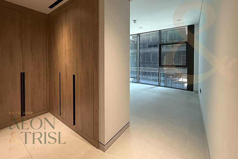 Burj Khalifa View | Branded | Largest Layout - Image 23