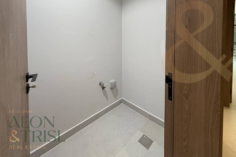 Burj Khalifa View | Branded | Largest Layout - Image 24