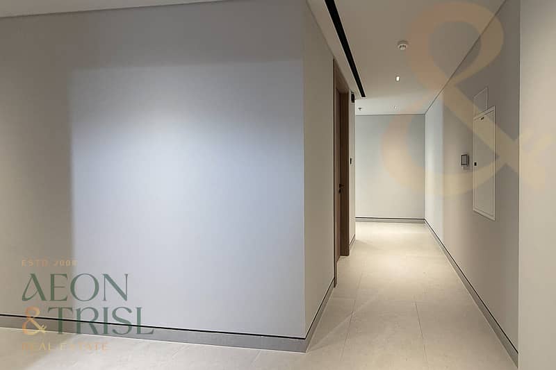 Burj Khalifa View | Branded | Largest Layout - Image 25