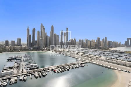 2 Slaapkamers Appartement te Huur in Dubai Harbour, Dubai - Appartement in Dubai Harbour，Emaar Beachfront，Marina Vista，Marina Vista Tower 2, 2 slaapkamers, 250000 AED - 14223884