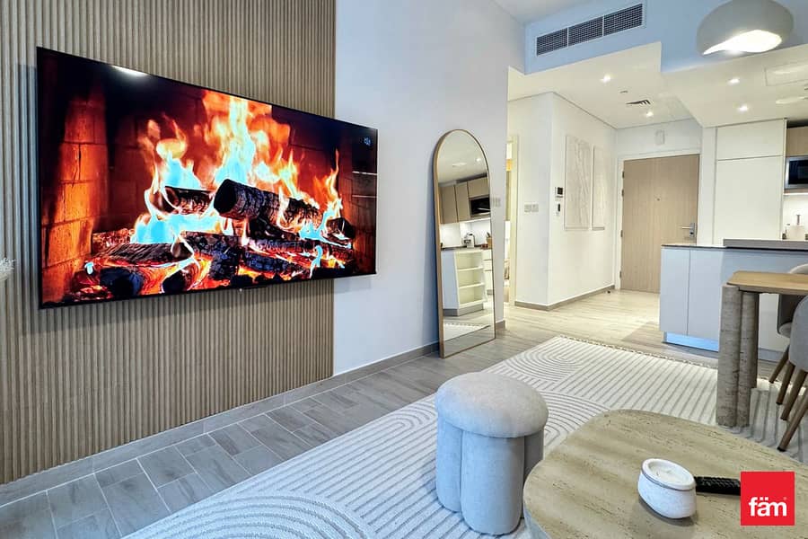 VacantReady, Newly Furnished, Community View