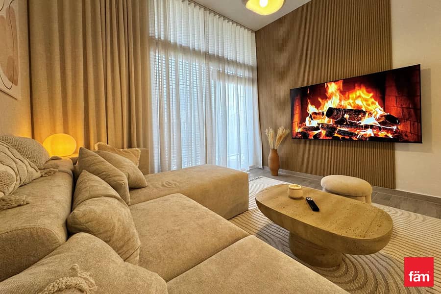 VacantReady, Newly Furnished, Community View