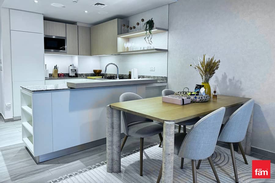 VacantReady, Newly Furnished, Community View - Image 6