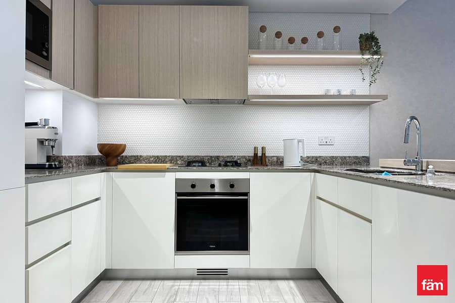 VacantReady, Newly Furnished, Community View - Image 11