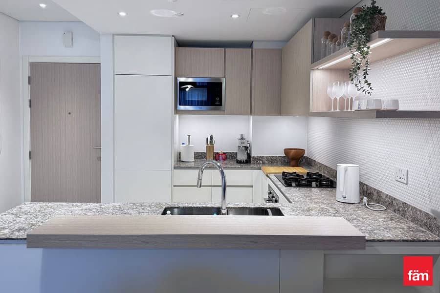 VacantReady, Newly Furnished, Community View - Image 13