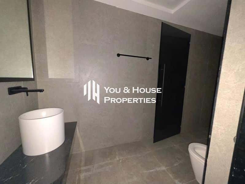 Premium 2-Bed Apartment | Attractive Layout | Luxury Facilities