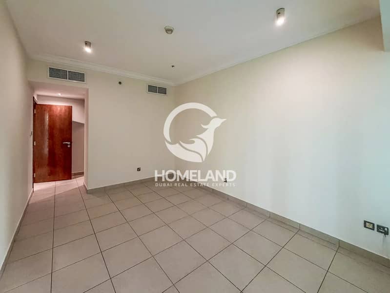 Vacant | Motivated | View Now | Spacious - Image 24