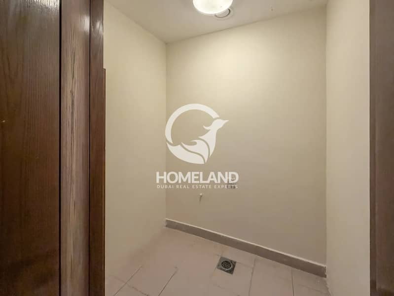 Vacant | Motivated | View Now | Spacious - Image 26