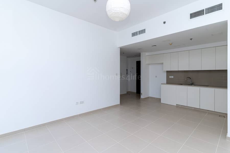 COMFORTABLE 2BR | POOL VIEW | READY TO MOVE IN