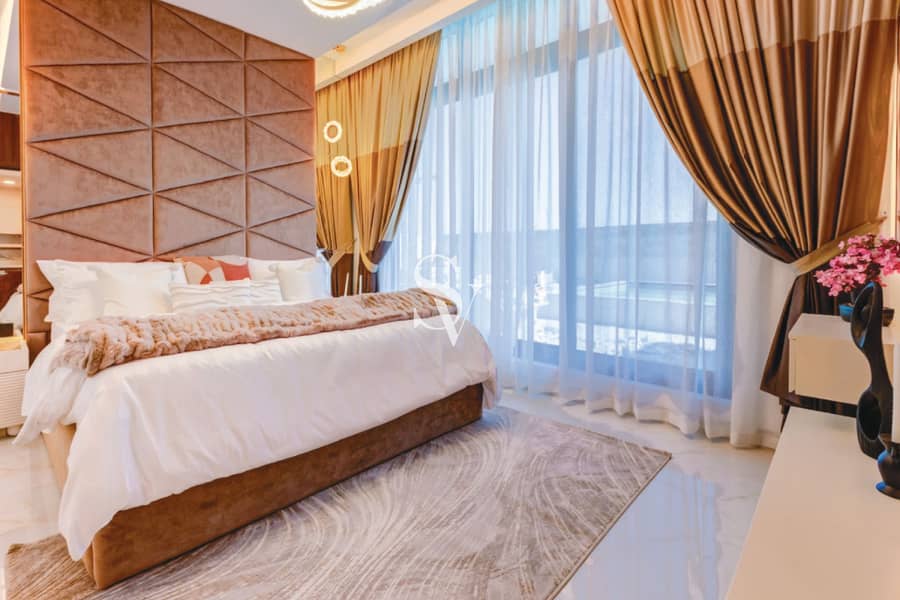 Stunning 1BR plus Study | 20/80 | Dec 2026