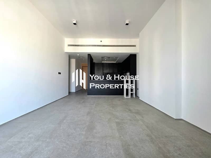 Brand New Apartment I Secure & Well-Equipped I Ready to Move In