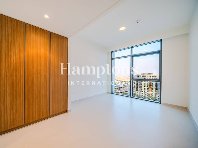 Luxury 1BR | Huge Layout | Prime Location - Image 6